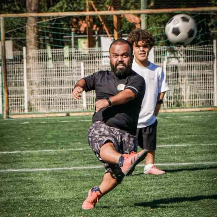 Michel hace historia en primera Selección de Fútbol de Talla Baja