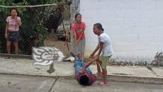 Le dan su ‘estate quieto’ a joven tras agredir a su madre en Acayucan
