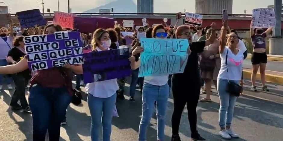 Mujeres marchan en NL para exigir justicia por caso Debanhi