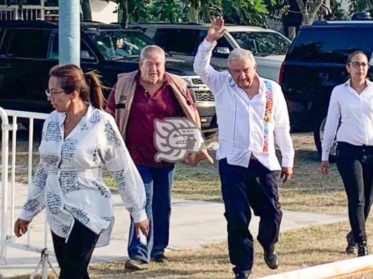 AMLO refrendó su apoyo al sector vulnerable en visita a Veracruz