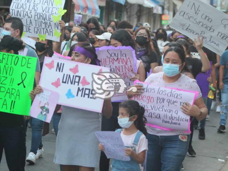 Agua Dulce de luto; marchan y exigen justicia por Juana Ovando