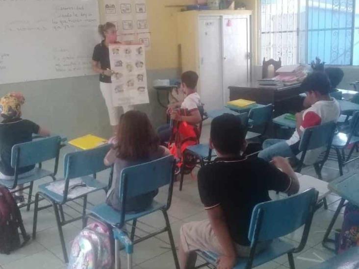 Regresan alumnos a clases de manera presencial en Veracruz