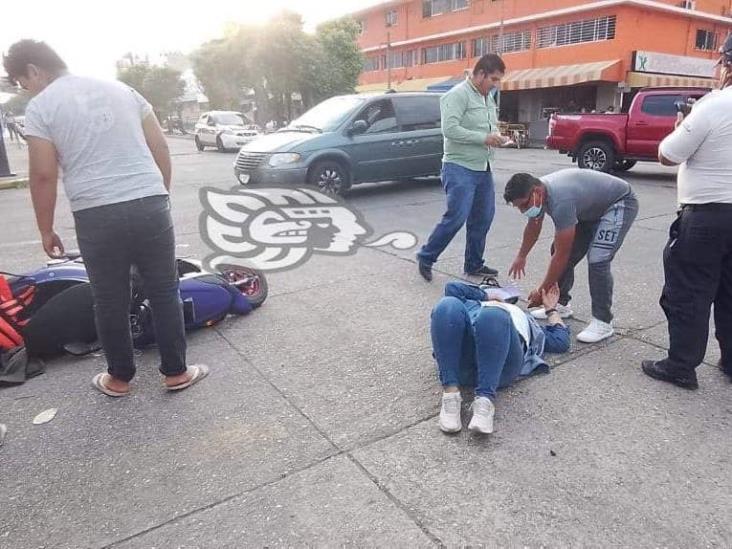 Joven repartidora sufre accidente en Coatzacoalcos