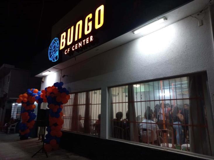 ¡Manteles largos! Bungo abre sus puertas en tierras boqueñas