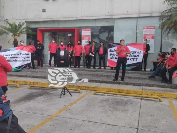 Sindicatos y agrupaciones conmemoran Día del Trabajo y externan exigencias en Orizaba