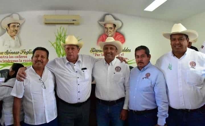 Visita líder cañero nacional a productores de La Gloria en Úrsulo Galván
