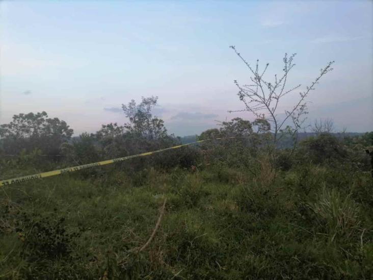 Campesinos encuentran sin vida el cuerpo de un hombre en Santiago Tuxtla