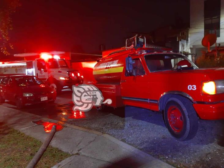 Incendio consume vivienda en Río Blanco