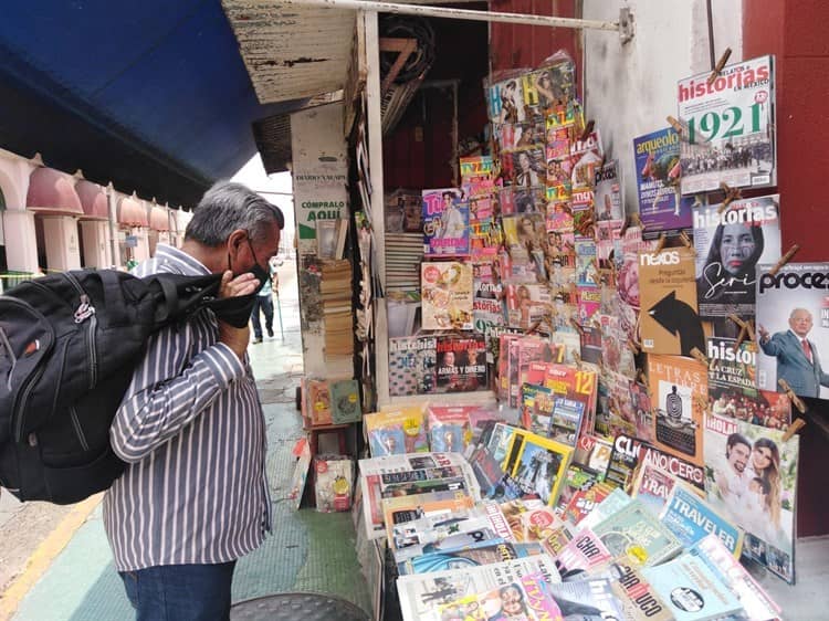 Cambian revistas y periódicos por libros y coleccionables, en Veracruz