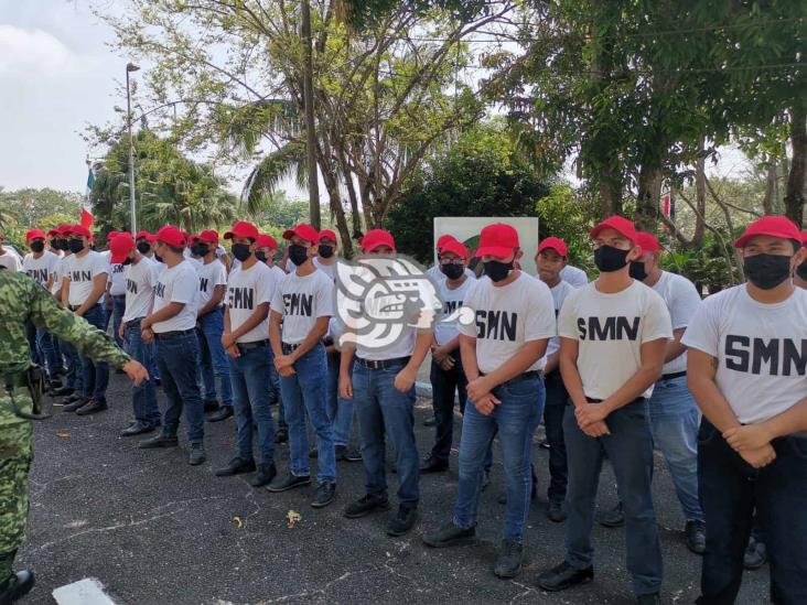 Toman protesta a jóvenes del SMN en Ixhuatlán del Sureste