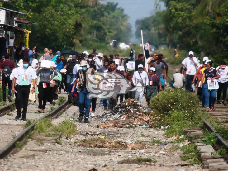 Madres buscan a migrantes desaparecidos en el sur de Veracruz
