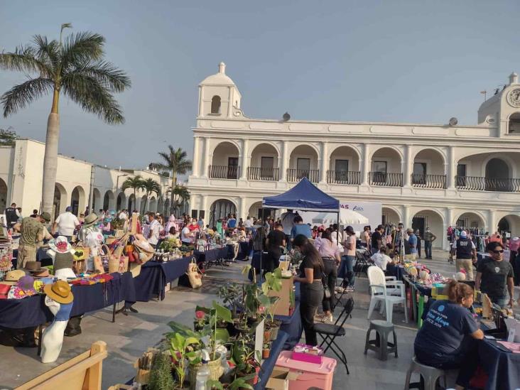 Inauguran el Mercadito Unidas Somos Más Fuerte, en Boca del Río