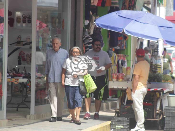 Hidrómilos ya no soportan el calor; sensación llega a 43 grados