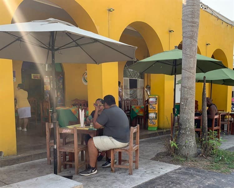 Restauranteros de Boca del Río, esperan repunte del 50% por Día de las Madres