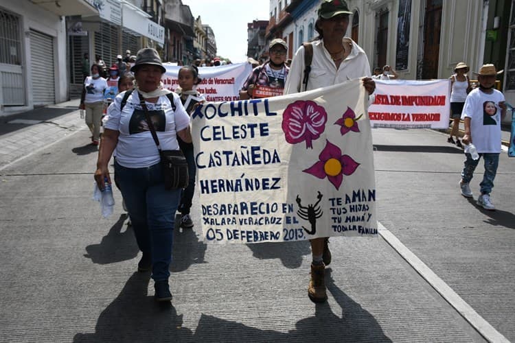 Madres veracruzanas de desaparecidos no celebran, buscan y marchan en Xalapa