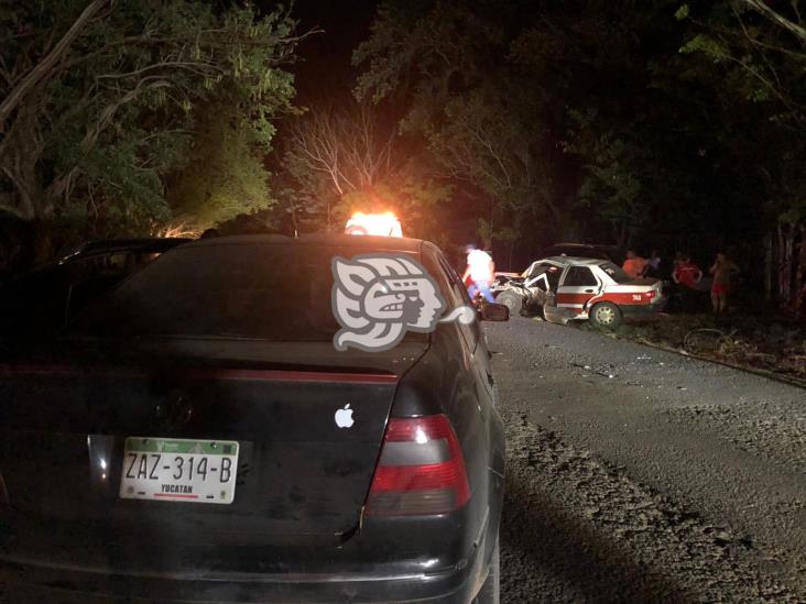 Ebrio provoca accidente en carretera Acayucan-Soteapan; tres heridos