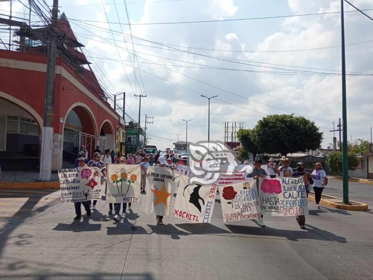 Madres veracruzanas de desaparecidos no celebran, buscan y marchan en Xalapa