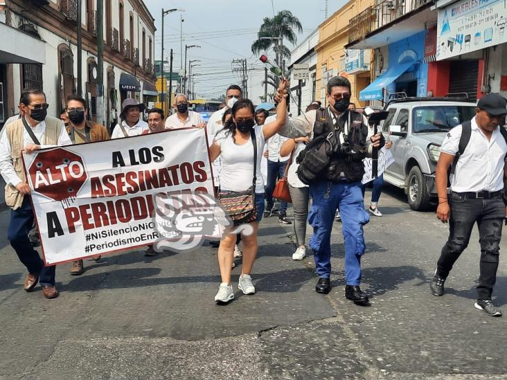 Ahora en Córdoba; periodistas exigen un alto a muerte de comunicadores