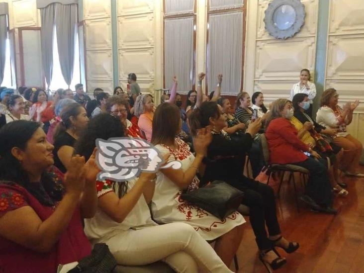 Mujeres priistas realizan conferencia ‘Por un PRI más incluyente’, en Orizaba