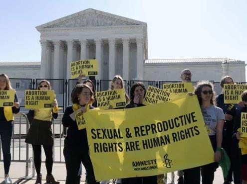 EU rechaza ley federal para proteger derecho al aborto 