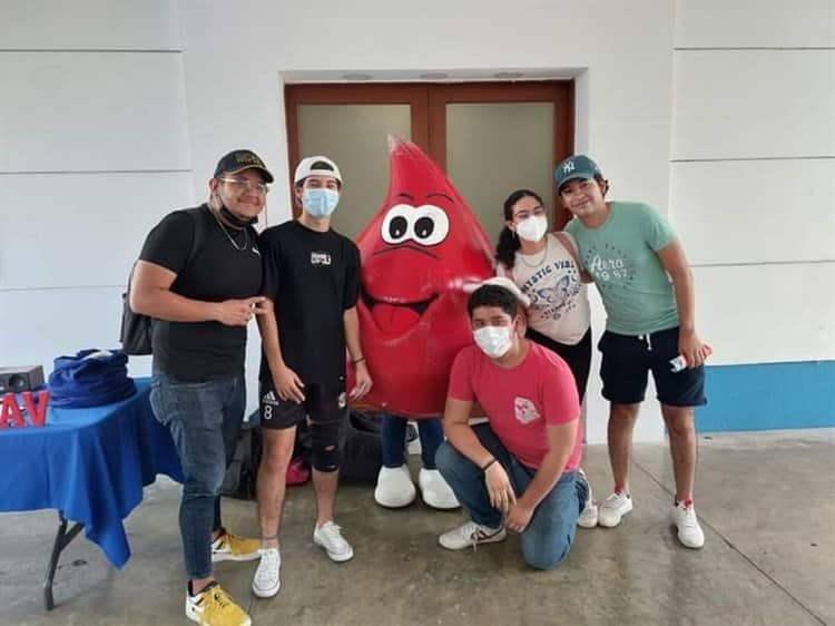 Estudiantes de la UCC realizarán colecta de sangre, en Veracruz