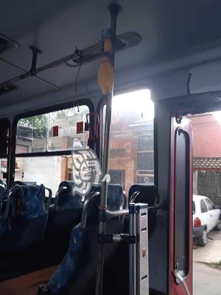 ‘Deplorables’, condiciones de transporte en Xalapa; usuarios ‘exponen’ unidades