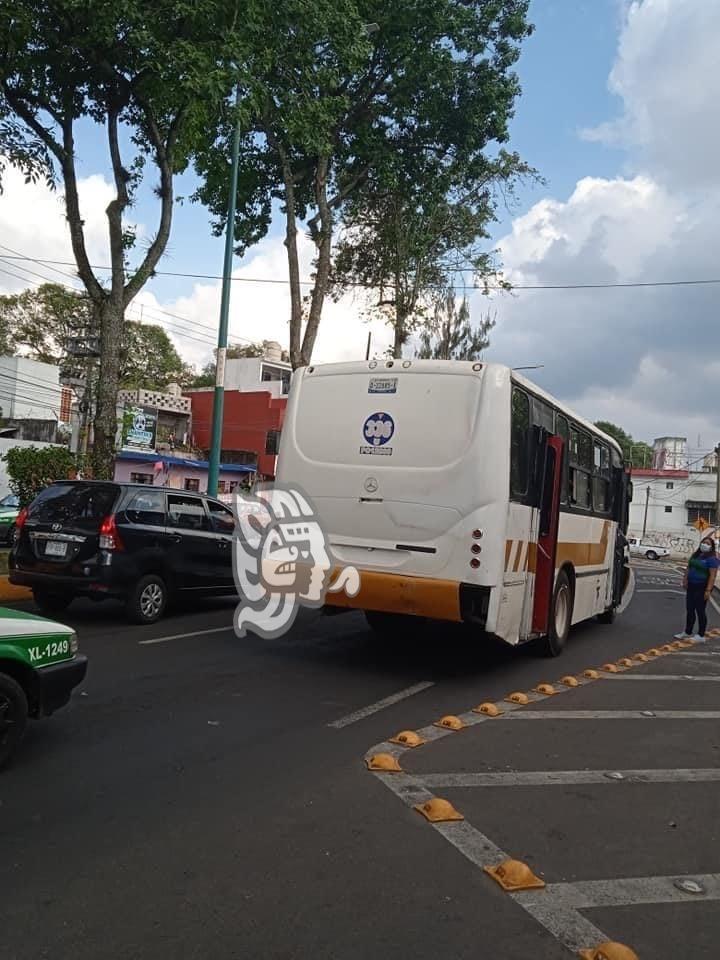 ‘Deplorables’, condiciones de transporte en Xalapa; usuarios ‘exponen’ unidades