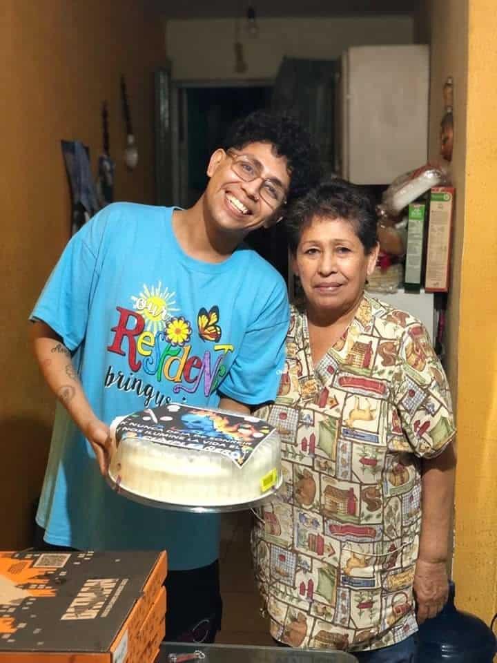 Pide ayuda para la mamá de su mejor amigo; necesita cirugía urgente