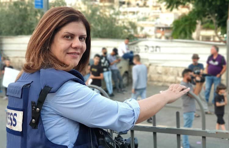 Realizan funeral de la periodista Shireen Abu Akleh en Ramallah en Palestina