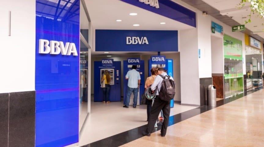 BBVA podría perder 140 mdp al depositar por error a sus clientes