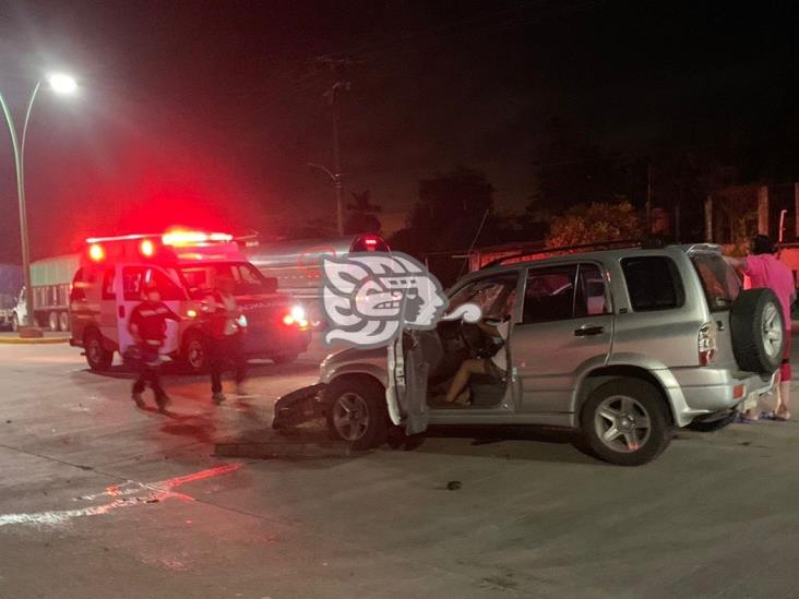 Cuatro heridos por fuerte accidente en la parada de “Chicozapote”