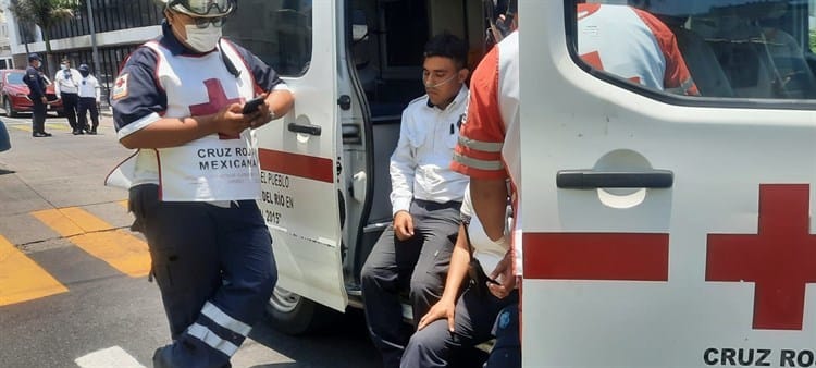 Persecución en calles del centro de Veracruz, provoca accidente automovilístico