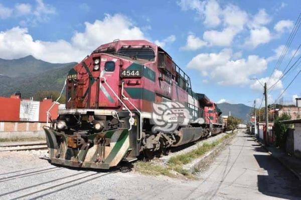 Descarrilamiento en Acultzingo interrumpe una semana circulación del tren en Veracruz