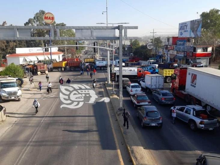 Capital, Valle central y el Istmo de Oaxaca amanece con bloqueos