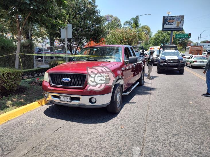 Arrollan a mujer sobre avenida Ávila Camacho en Xalapa