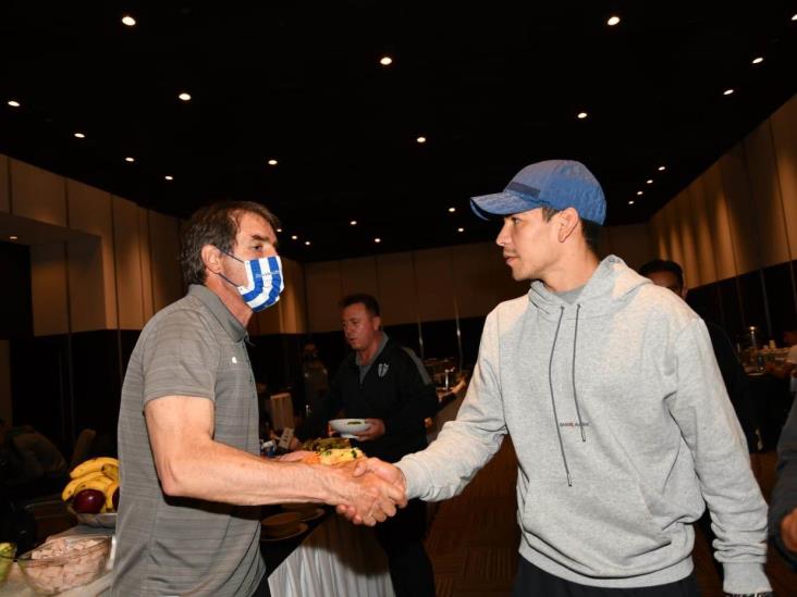 Previo a finales contra América, ‘Chucky’ Lozano visita al Pachuca