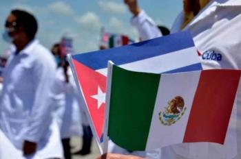 Médicos cubanos revalidarían sus estudios para poder ejercer en el país