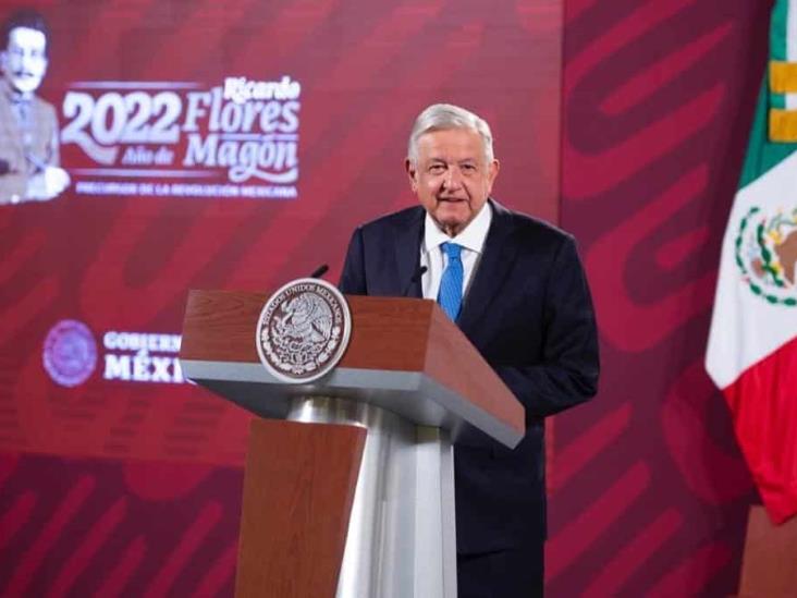 Trato especial a médicos que deseen laborar en zonas rurales: AMLO