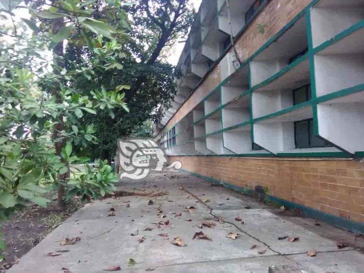 Ayuntamiento ‘retoma’ trámites para regular terrenos de 22 escuelas en Poza Rica