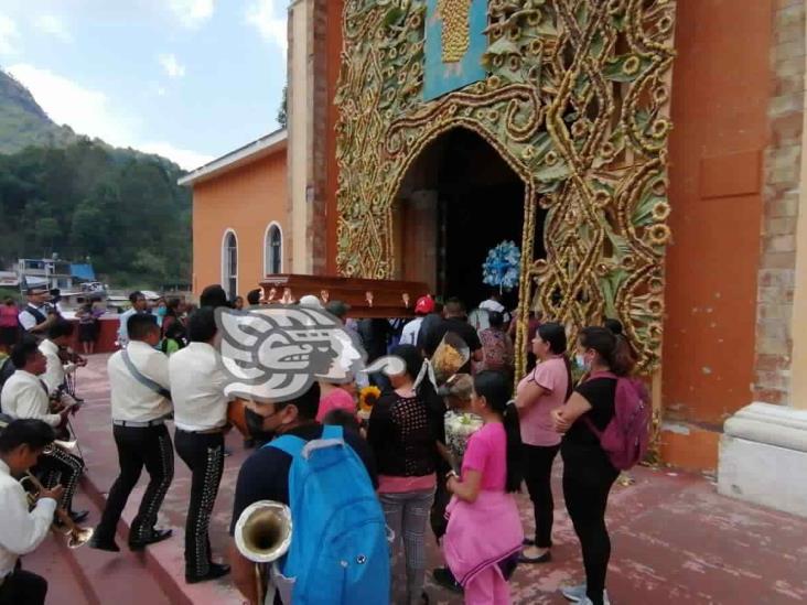 Dan último adiós a los tres jornaleros de Tequila, fallecidos en accidente en Jalisco