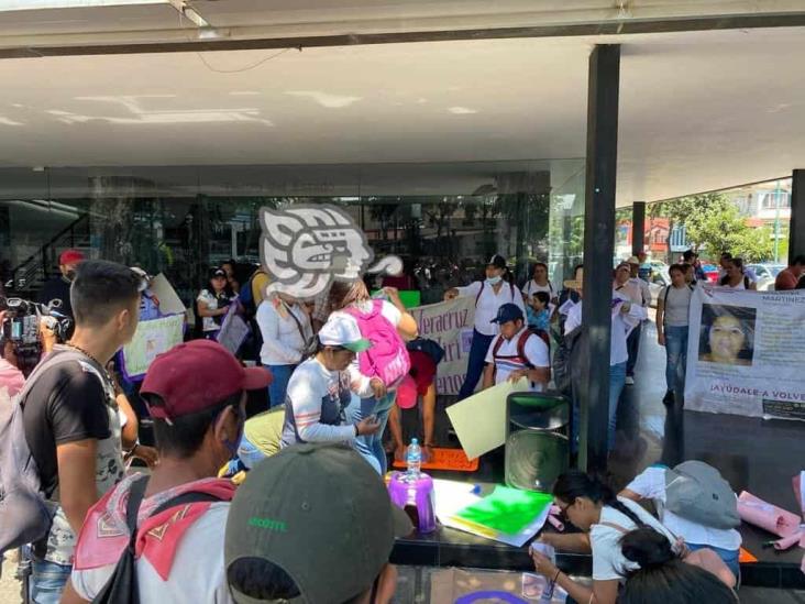 Marchan en Xalapa ante desaparición de Viridiana Moreno; claman esclarecer caso