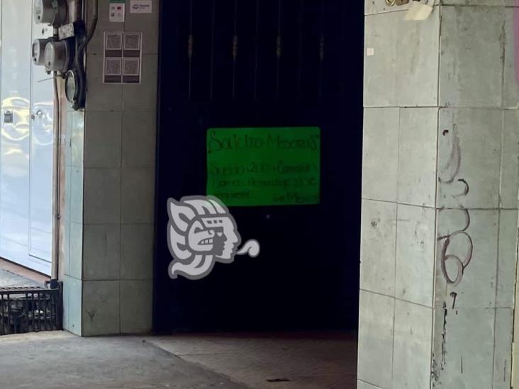 ¡Opera en total impunidad! Vecinos denuncian ruido abusivo de botanero de Xalapa