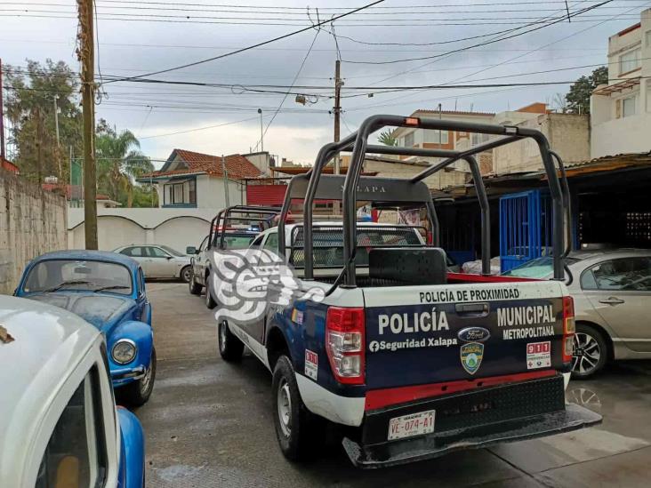 Delincuentes asaltan y agraden a trabajadores de taller mecánico, en Xalapa