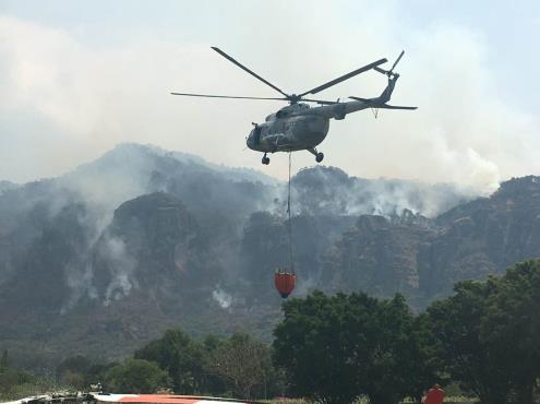 Incendios activos en Veracruz, son combatidos con helicópteros