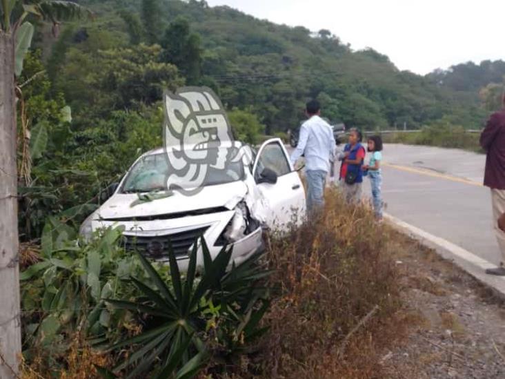 Fuerte choque sobre la Misantla-Xalapa deja daños materiales