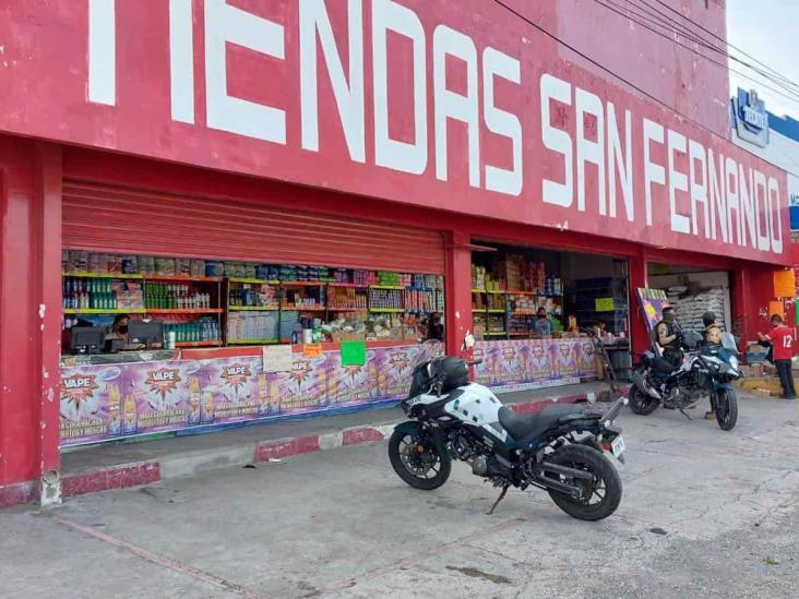 Detienen a asaltantes de tienda de abarrotes en la avenida Miguel Alemán en Veracruz