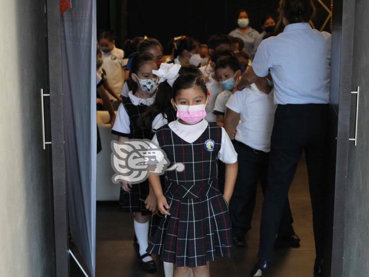 Estudiantes del Colegio Hill visitaron el Corporativo Imagen del Golfo