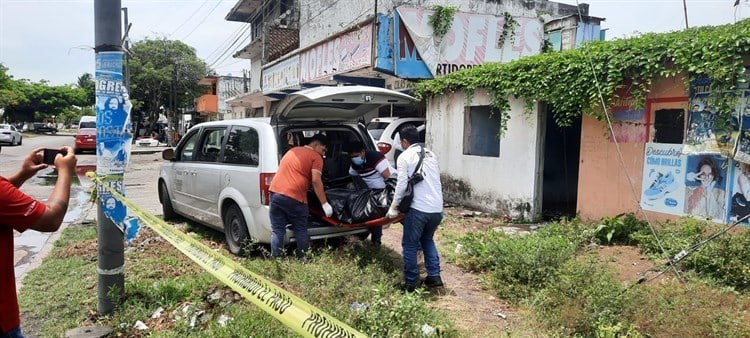 Encuentran hombre muerto en colonia del centro de Veracruz