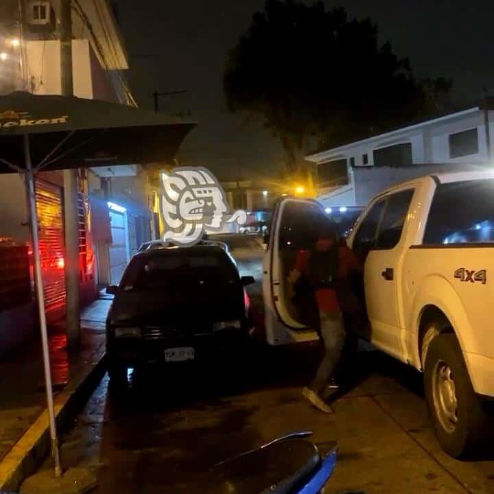 En misterioso cateo, se llevan a mujer de una vivienda en Xalapa