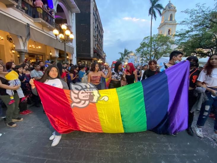 Realizan Marcha del Orgullo Gay en Córdoba; exigen matrimonio igualitario